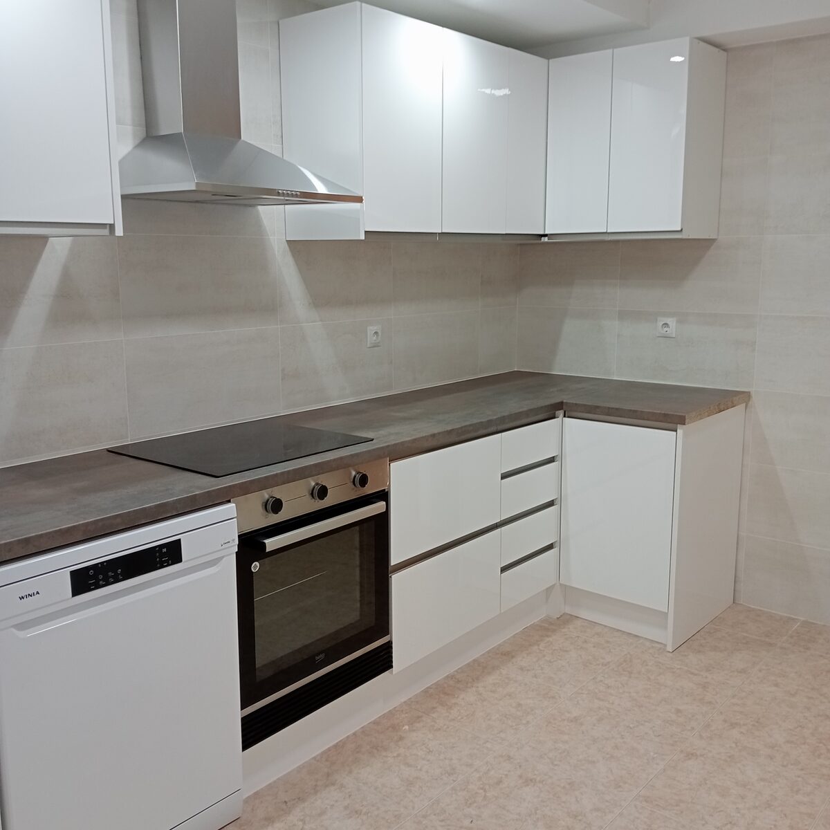Cocina blanca clásica